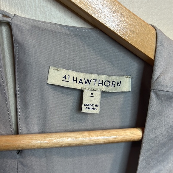 41 Hawthorn Light Grey Silky Lined Sleeveless Shirt - Picture 4 of 11
